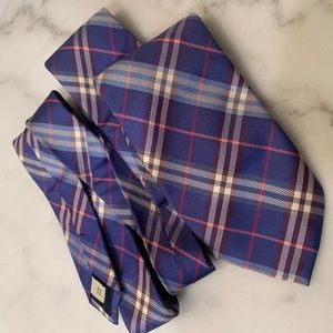 Burberry tie blue 100% silk